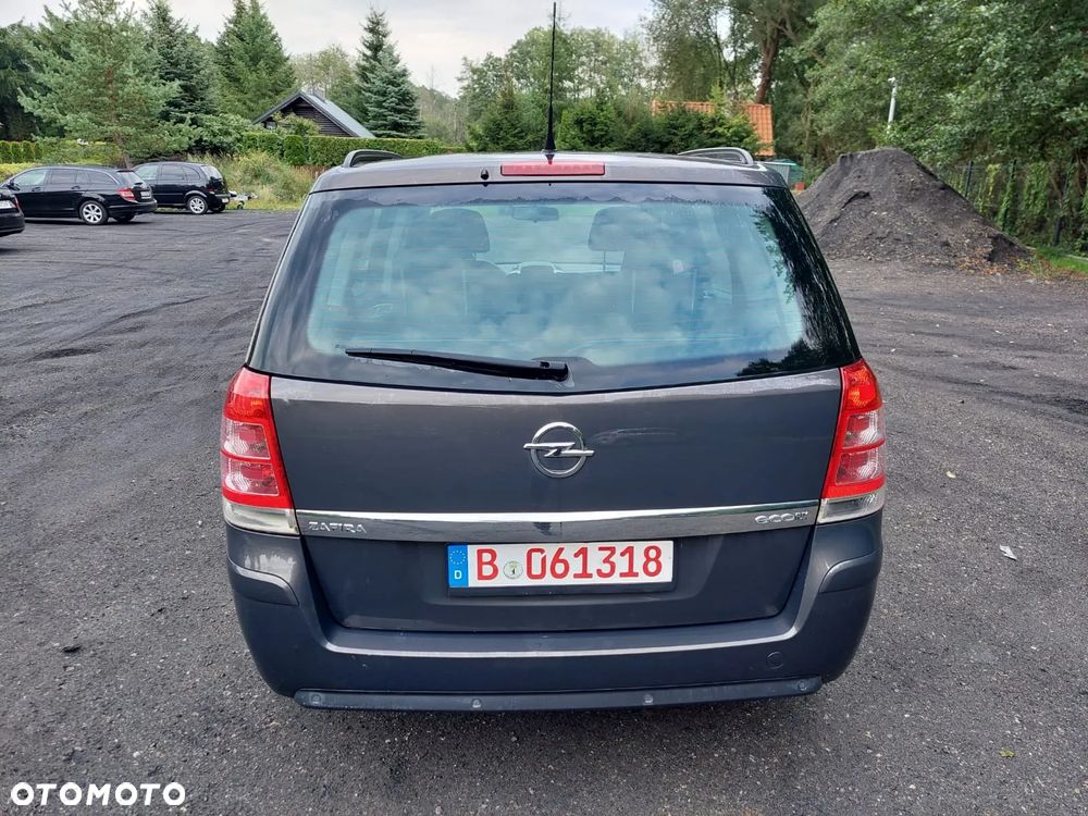 Opel Zafira - 4