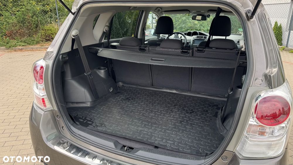 Toyota Verso 1.8 7-Sitzer Executive - 26