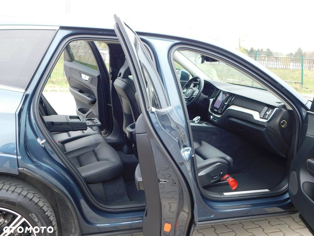 Volvo XC 60 B4 D Geartronic Inscription - 24
