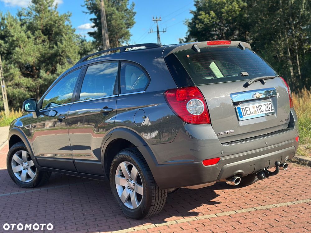 Chevrolet Captiva - 23