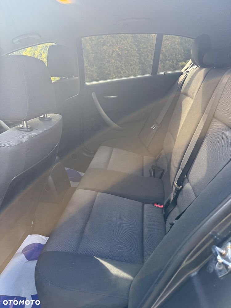 BMW Seria 1 116i - 8