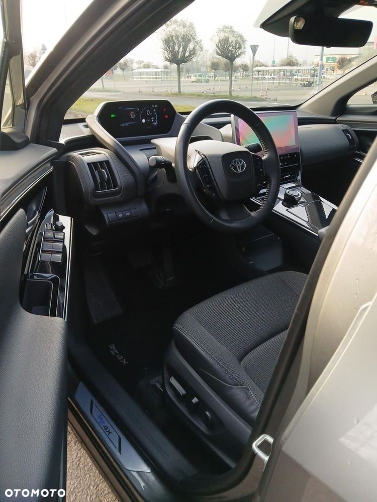 Toyota bZ4X 71.4kWh 4x4 Prestige - 17
