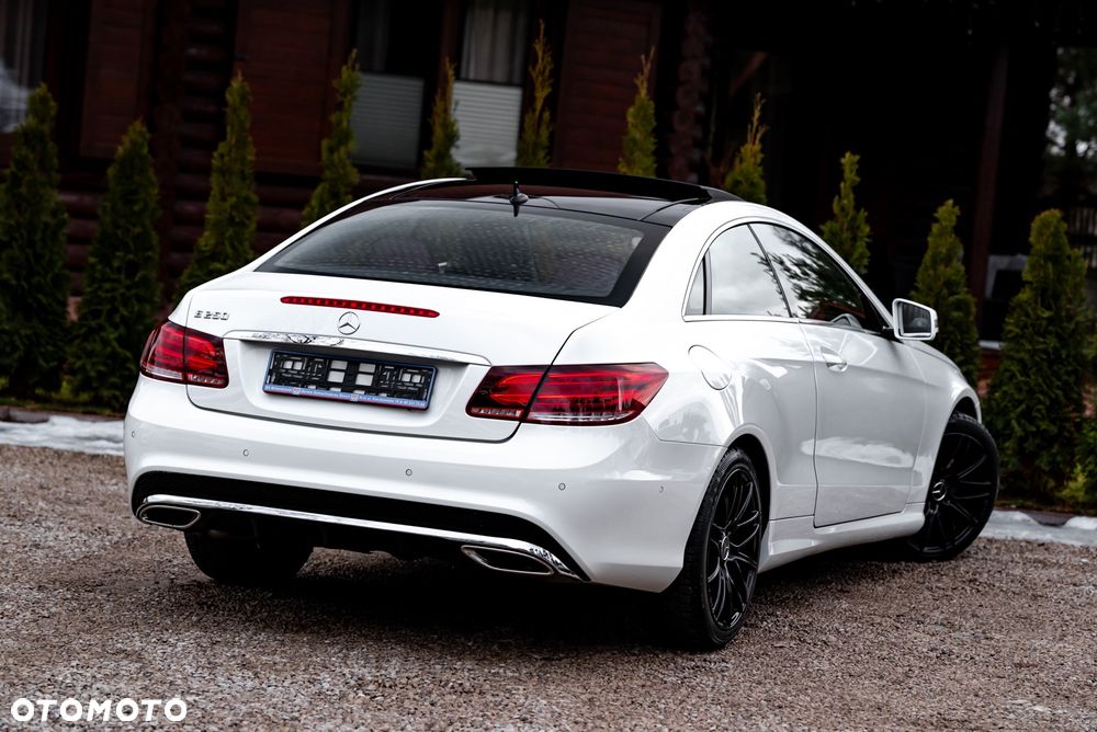 Mercedes-Benz Klasa E 250 7G-TRONIC - 12