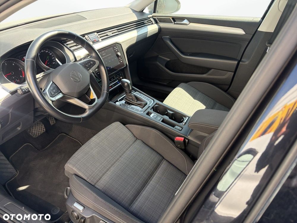 Volkswagen Passat Variant - 10