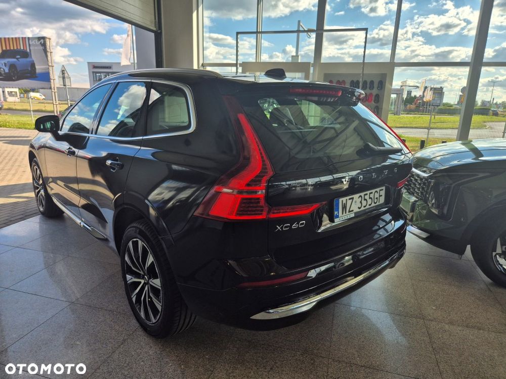 Volvo XC 60 B4 B Plus Bright - 39
