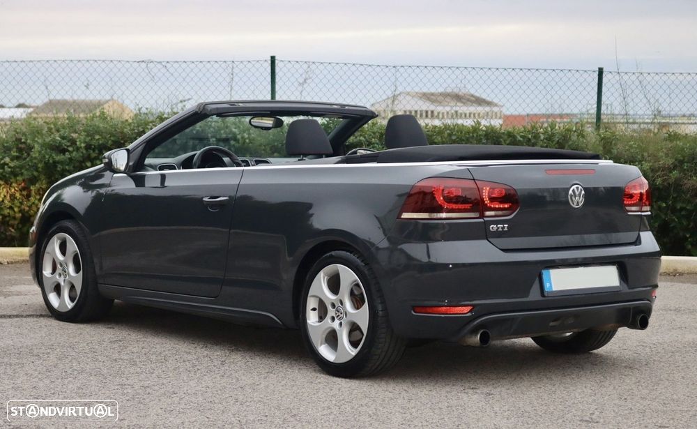 VW Golf Cabriolet 2.0 TSI GTI - 26