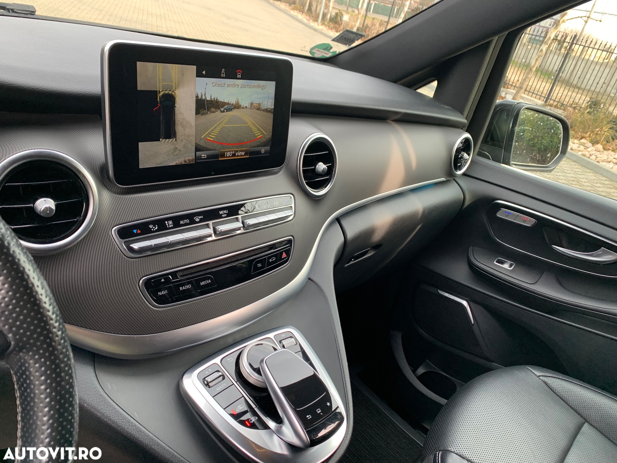 Mercedes-Benz V 250 (BlueTEC) d extralang 7G-TRONIC Avantgarde Edition - 24