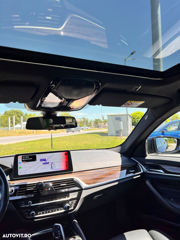 BMW Seria 5 530i xDrive AT - 12
