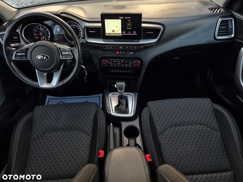 Kia Ceed 1.4 T-GDI DCT OPF Vision - 18