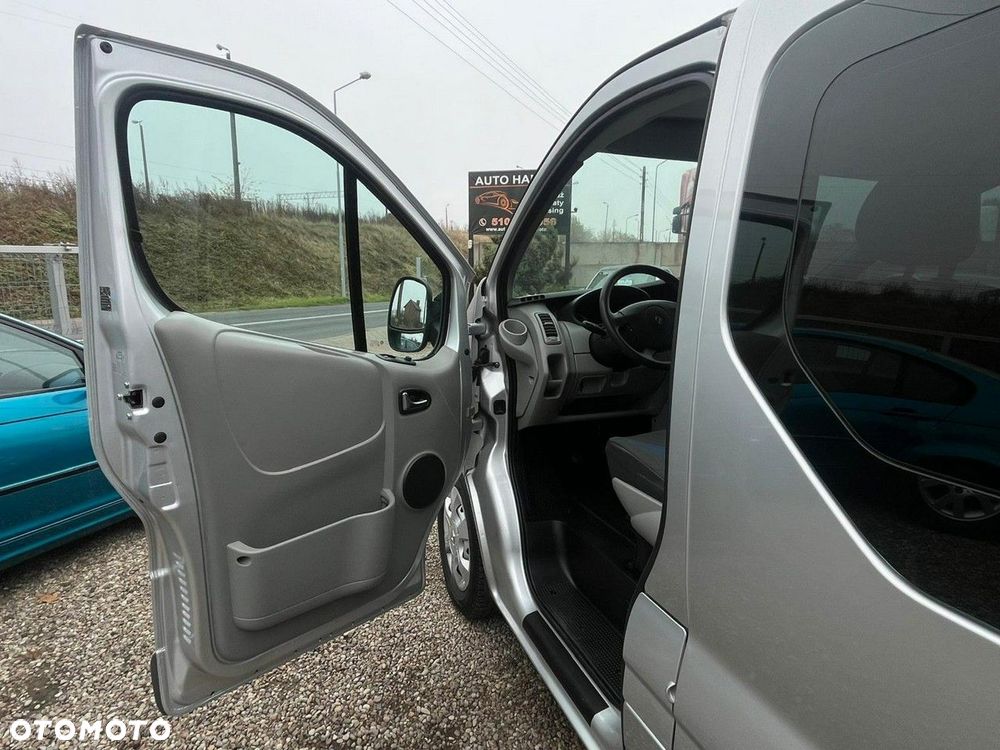 Renault Trafic - 32