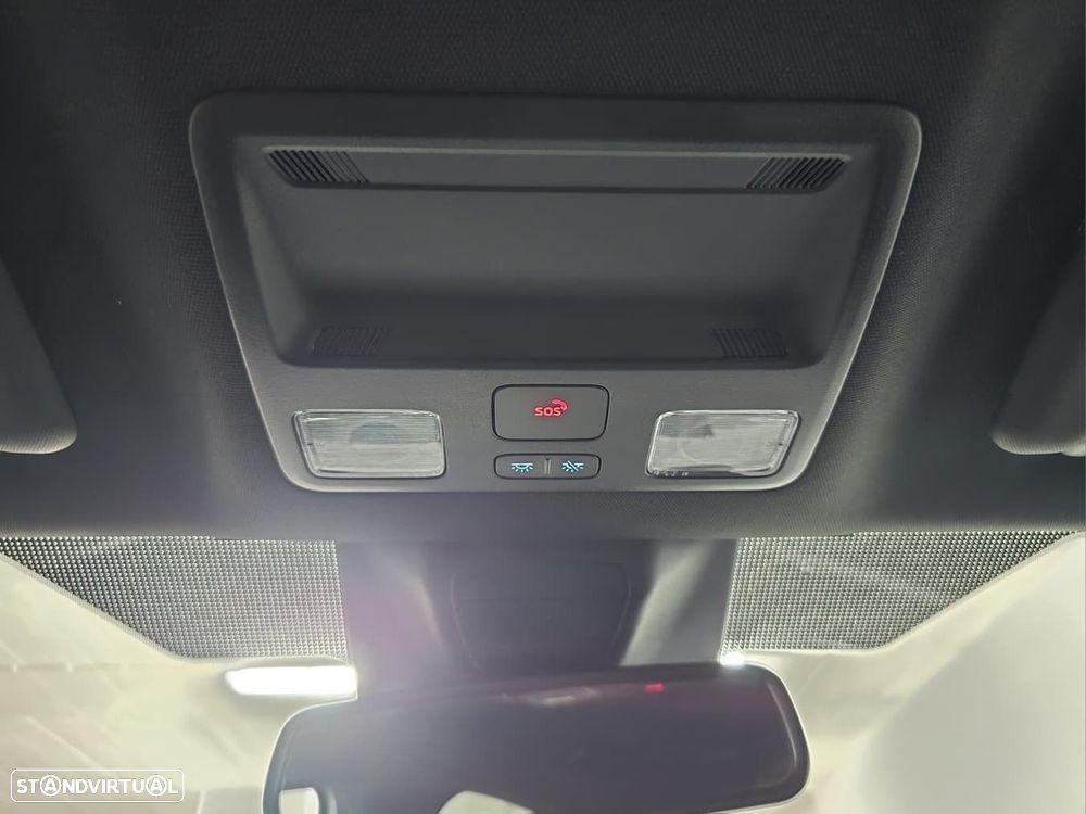 Ford Focus 1.0 EcoBoost MHEV ST-Line - 23