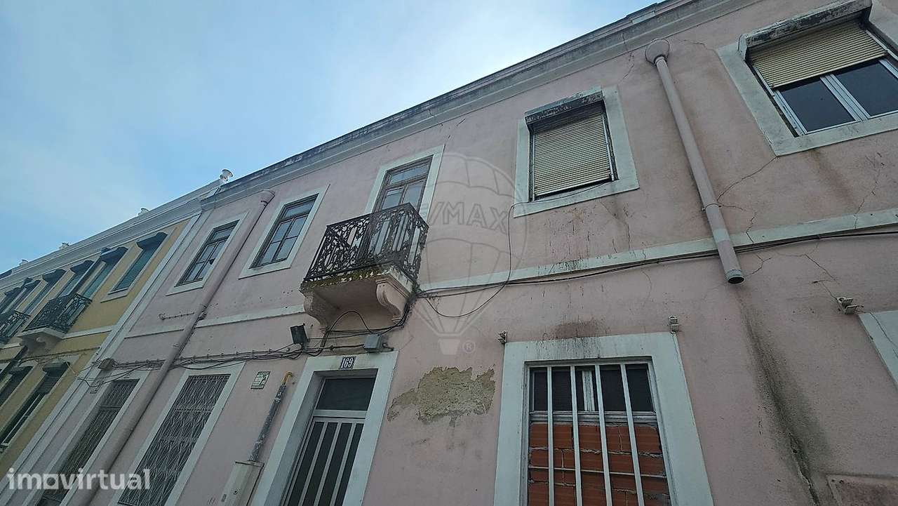 Prédio  para venda - Grande imagem: 2/13