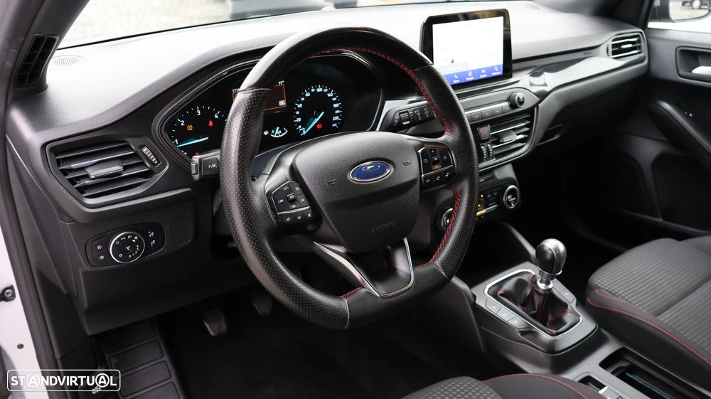 Ford Focus SW 1.5 TDCi EcoBlue ST-Line - 13