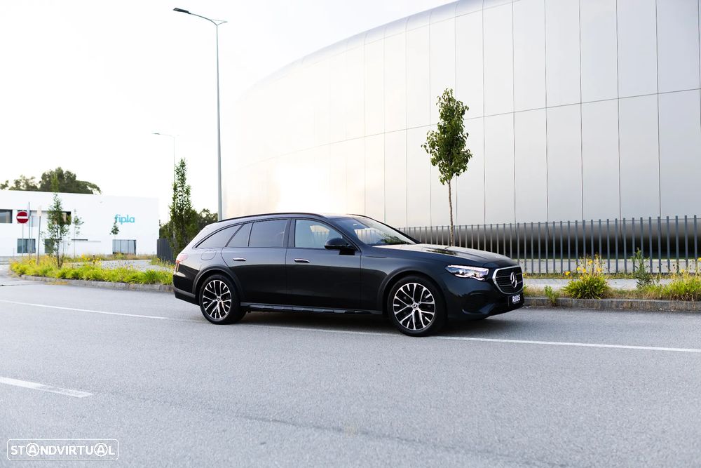 Mercedes-Benz E 300 de 4Matic All-Terrain - 21