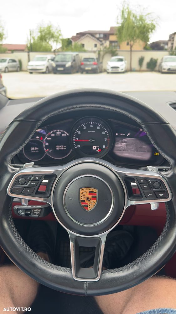 Porsche Cayenne - 5