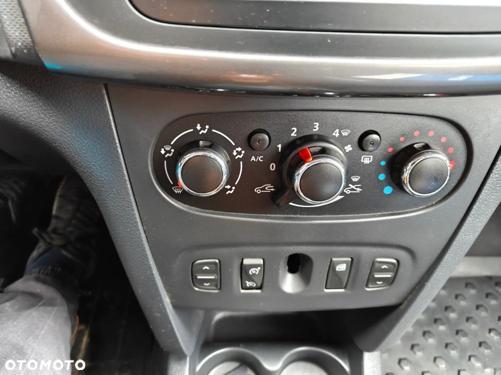 Dacia Sandero 0.9 TCe Laureate - 16