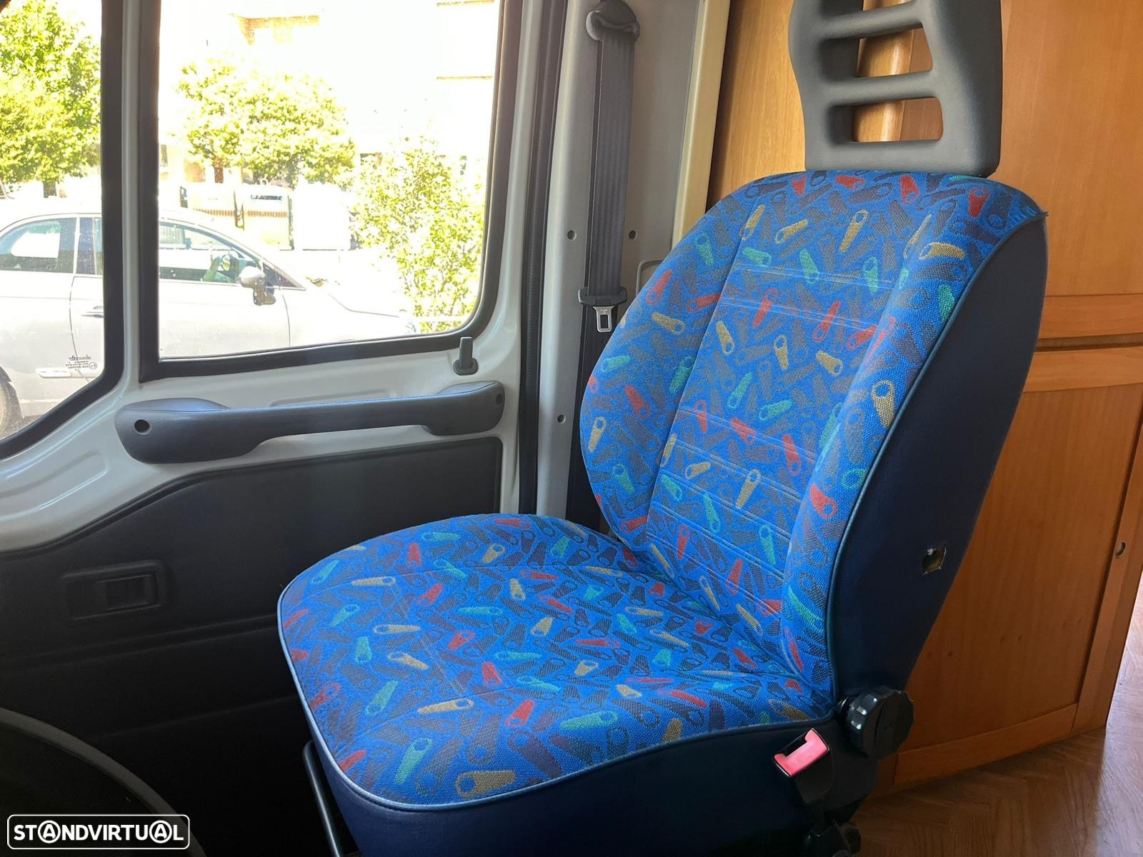 Fiat Ducato 2.8idTD 5 LUGARES - 33