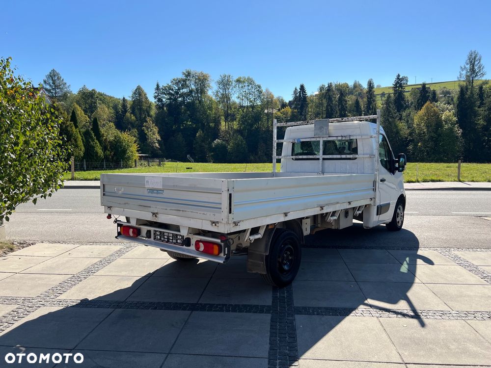 Nissan NV400 - 5