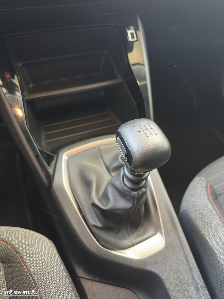 Peugeot 208 1.2 PureTech Active Pack - 12