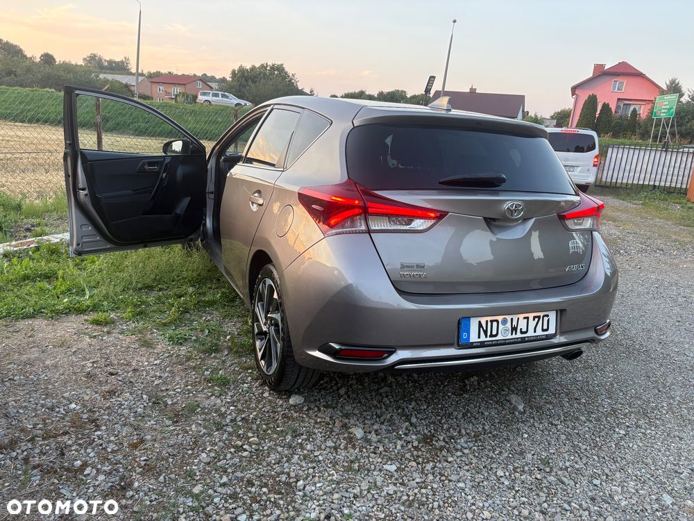 Toyota Auris 1.2 T GPF Premium - 19