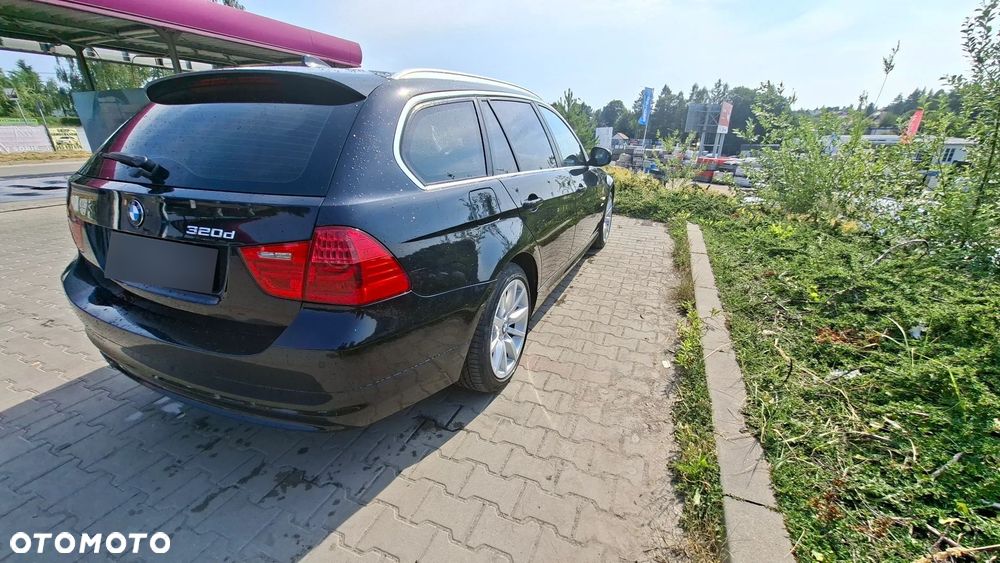 BMW Seria 3 320d xDrive DPF Edition Lifestyle - 5