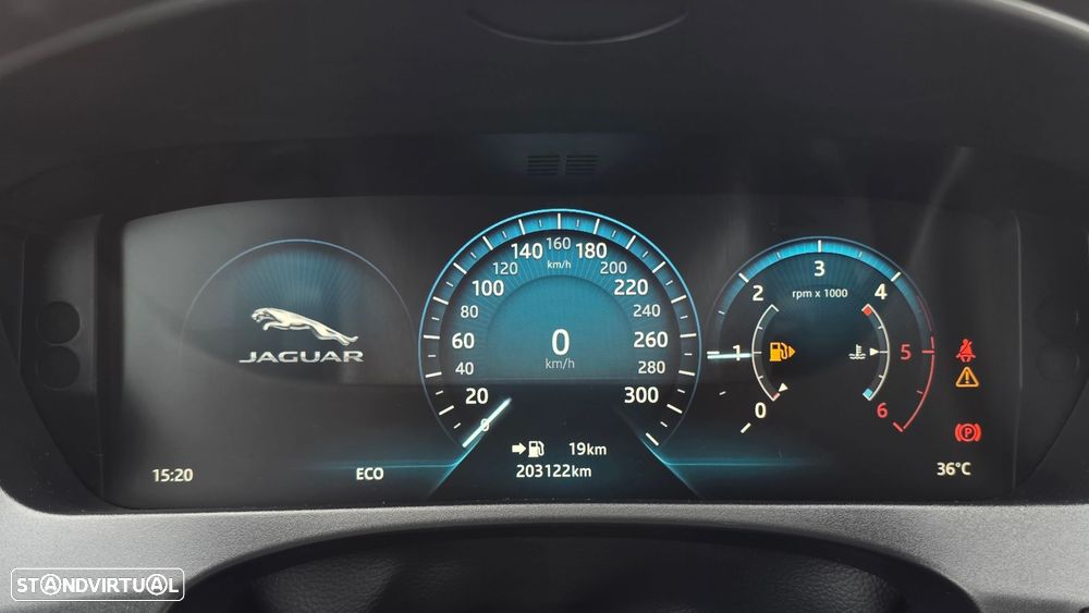 Jaguar F-Pace 20d AWD Prestige - 11