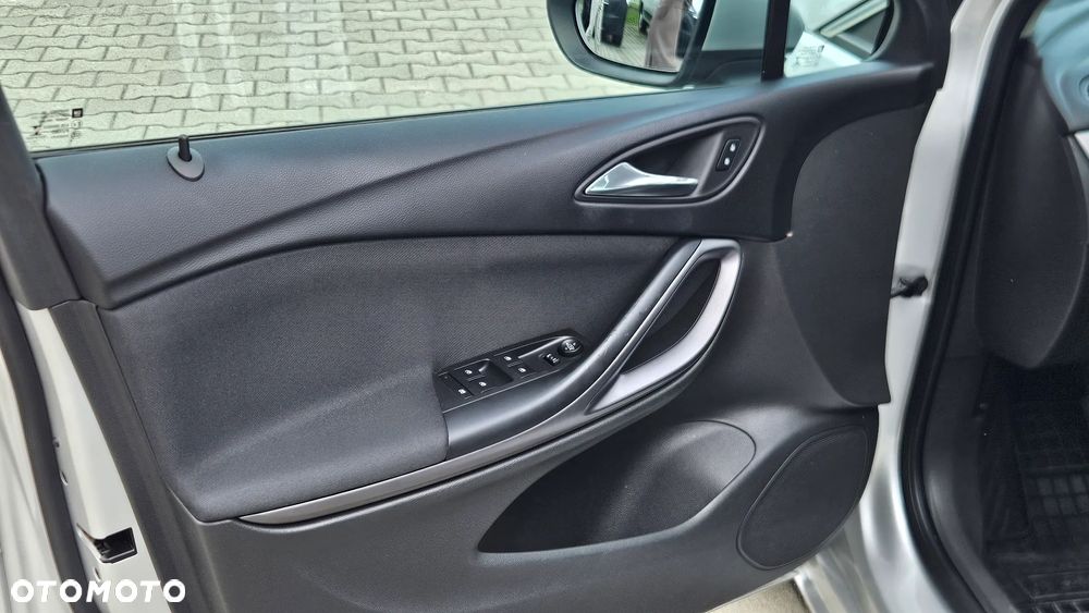 Opel Astra 1.4 T Enjoy - 14