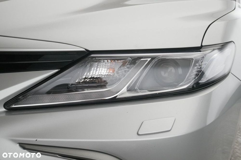 Toyota Camry 2.5 Hybrid Comfort CVT - 13