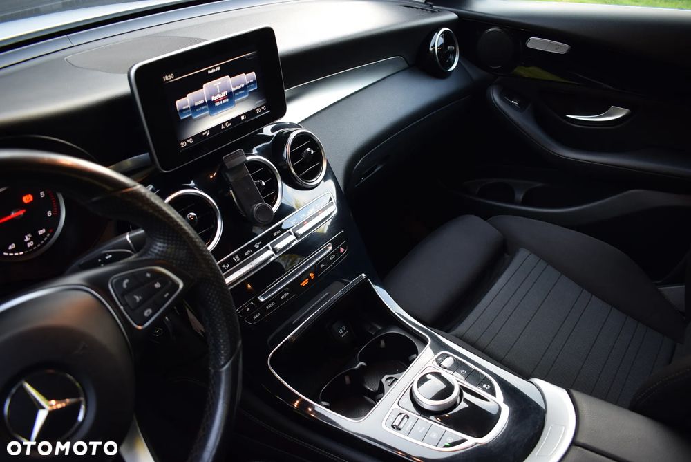 Mercedes-Benz GLC - 26