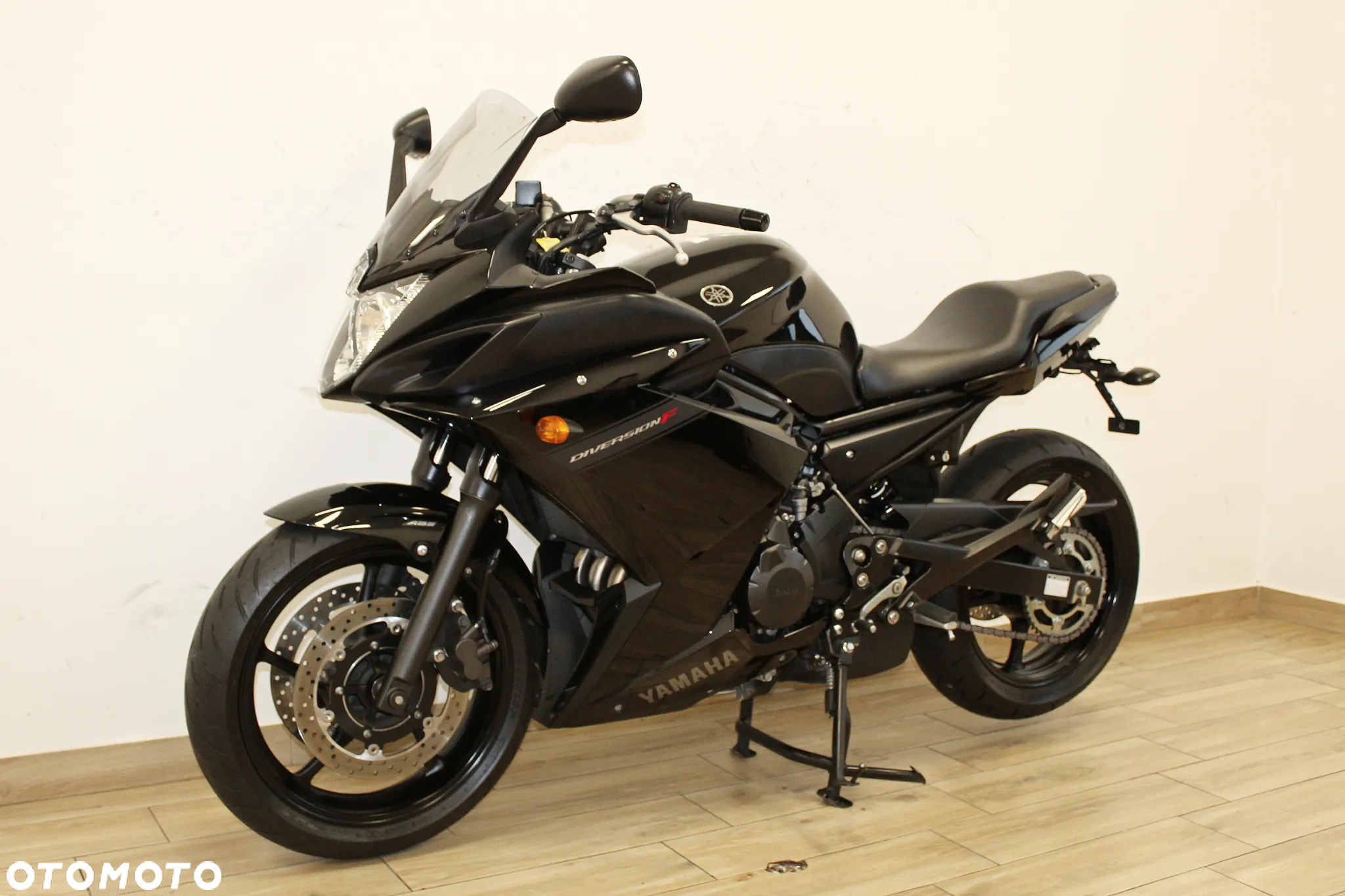 Yamaha XJ - 3