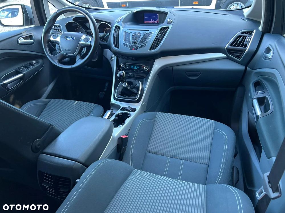 Ford C-MAX 2.0 TDCi Titanium - 4