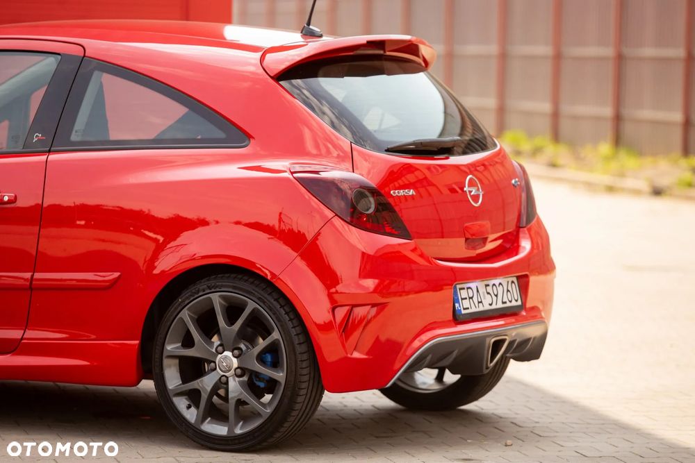 Opel Corsa 1.6T OPC - 25