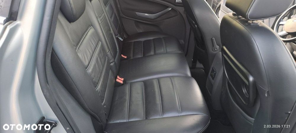 Ford Kuga 2.0 TDCi 2x4 Titanium - 17