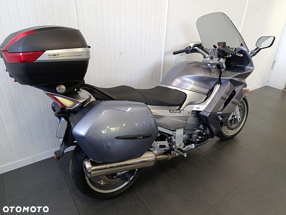 Yamaha FJR - 3