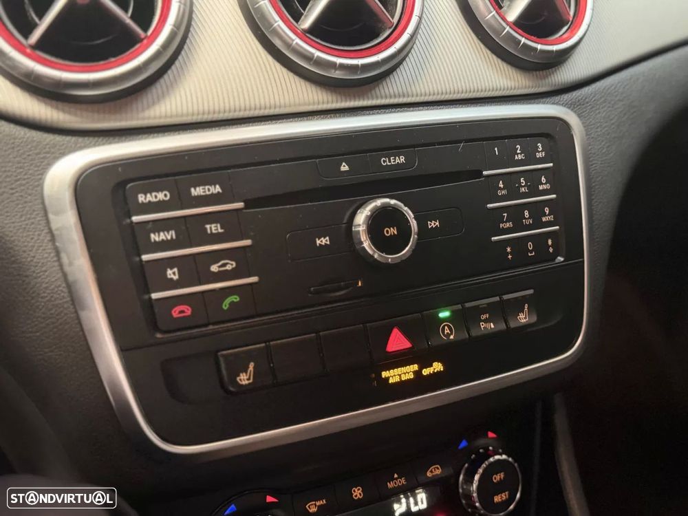 Mercedes-Benz CLA 180 d Shooting Brake Urban - 21
