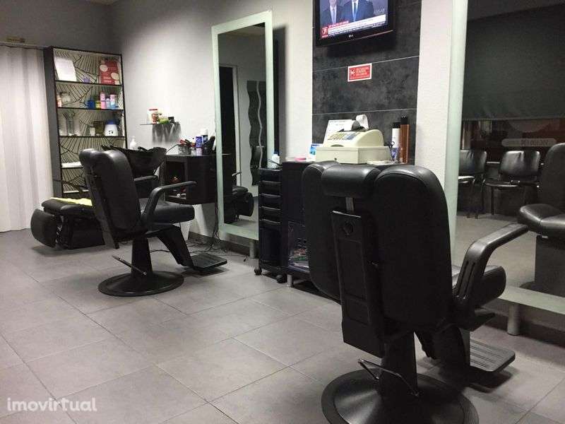 Aluga-se barbearia ou para outro ramo - Grande imagem: 2/4