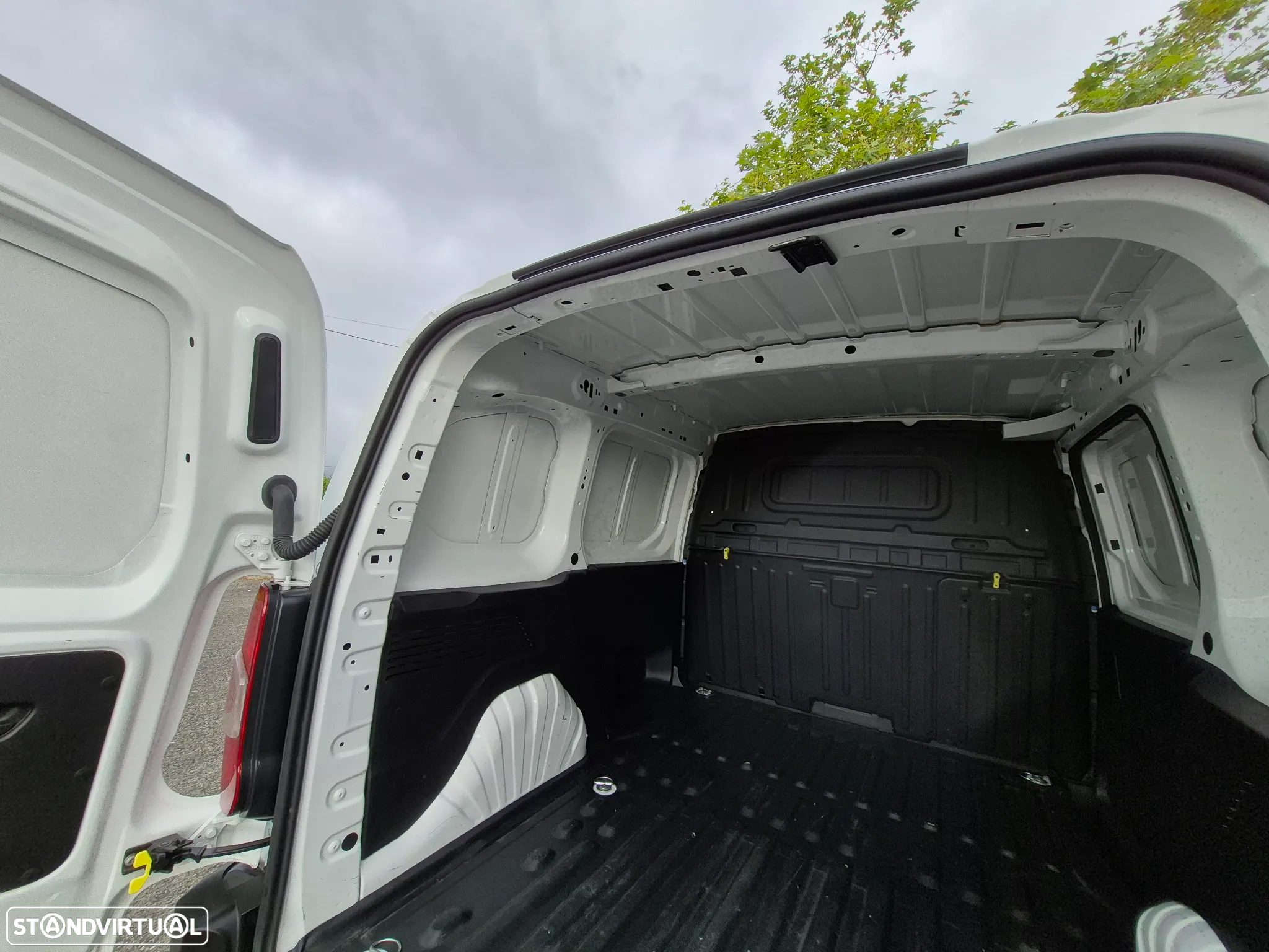 Opel Combo - 90.000KM - 2021 | GARANTIA | NACIONAL - 3LUG. - 12