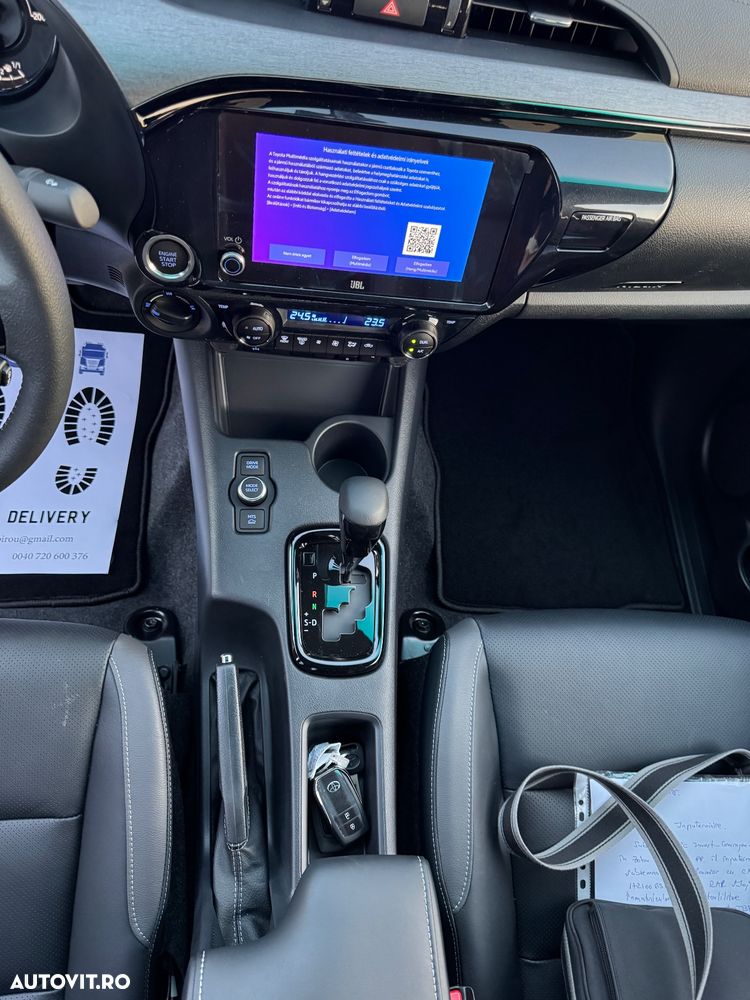 Toyota Hilux 2.8D 204CP 4x4 Double Cab AT MHEV Invincible - 14