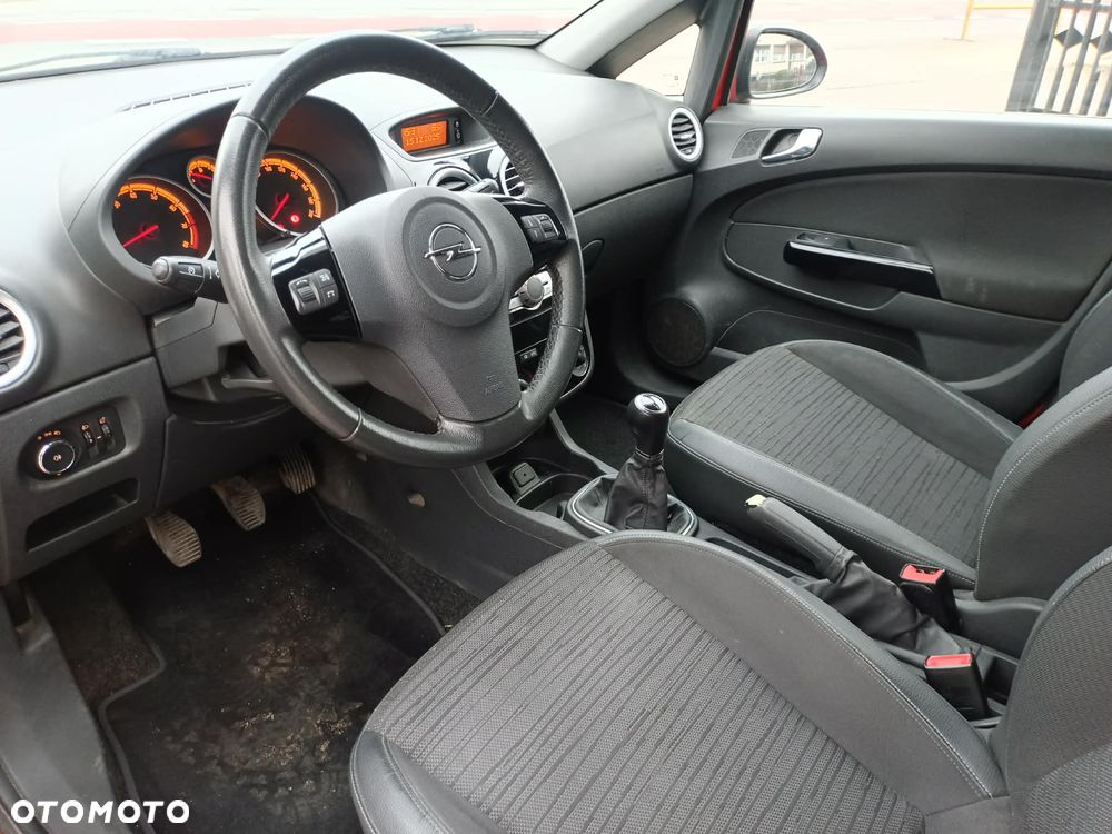 Opel Corsa 1.4 16V Active - 11