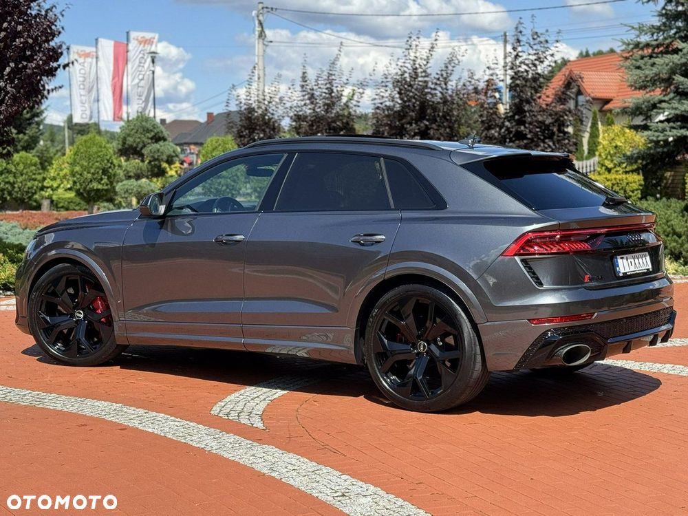 Audi RS Q8 - 10