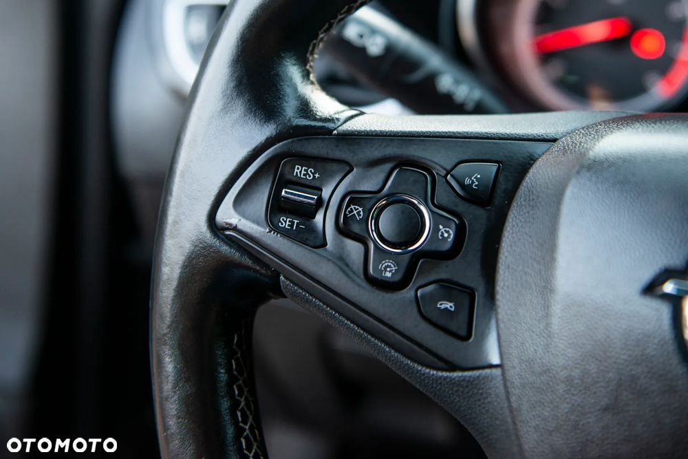Opel Astra 1.4 Turbo Edition - 27