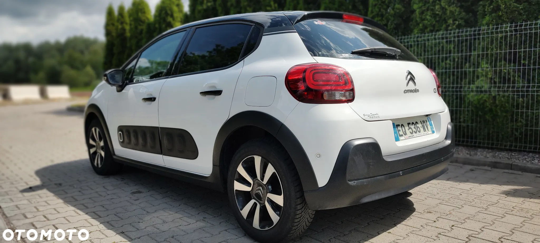 Citroën C3 1.2 PureTech Shine S&S - 6