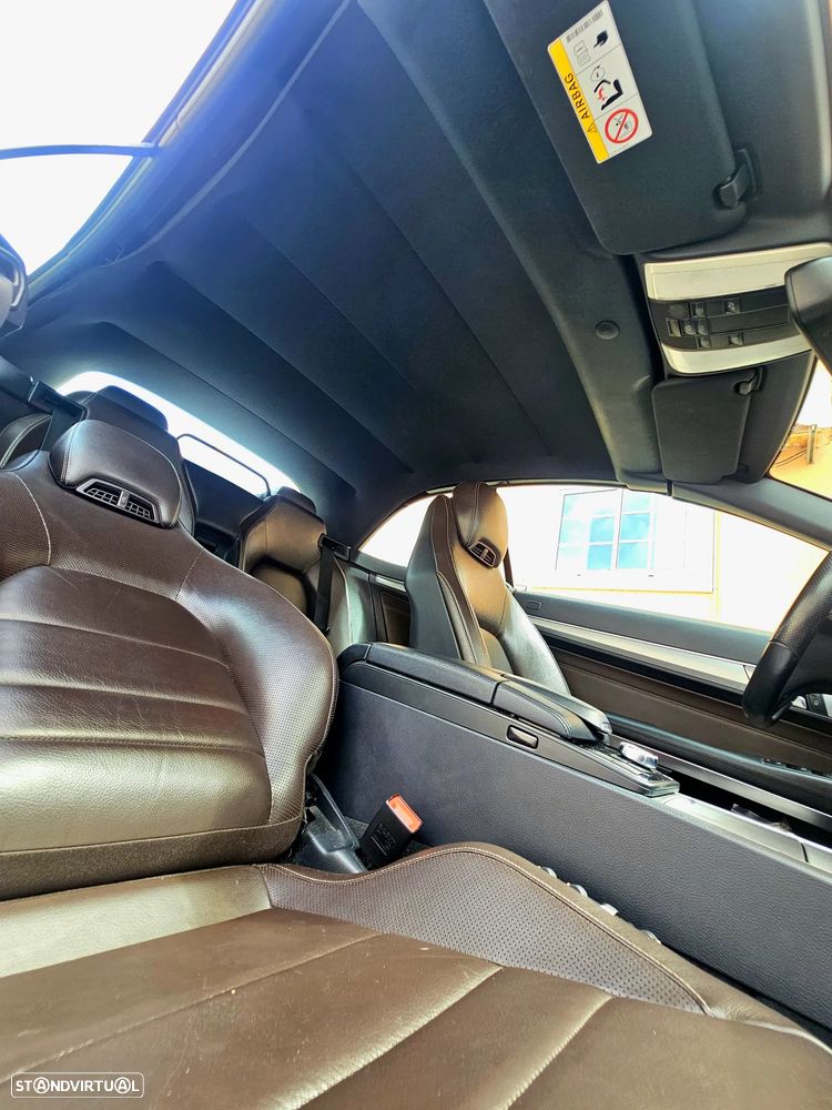 Mercedes-Benz E 220 - 30