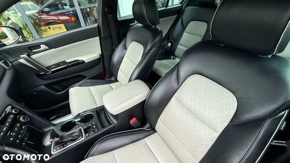 Kia Sportage 2.0 CRDI 184 4WD Automatik Spirit - 26