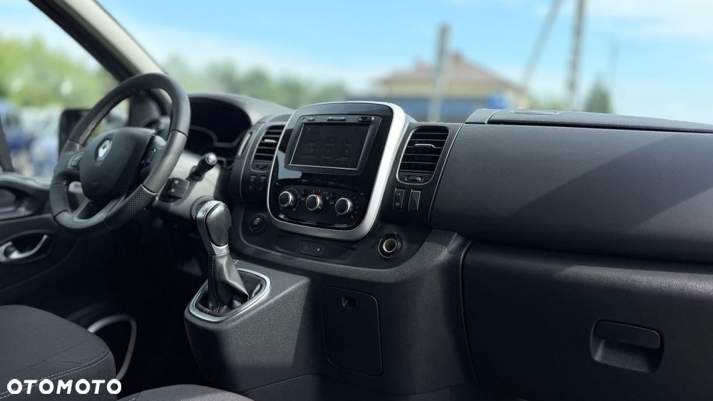 Renault Trafic Grand 2.0 dCi EDC - 18