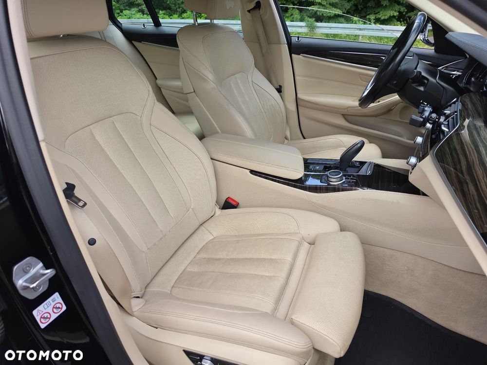 BMW Seria 5 520d Luxury Line - 23