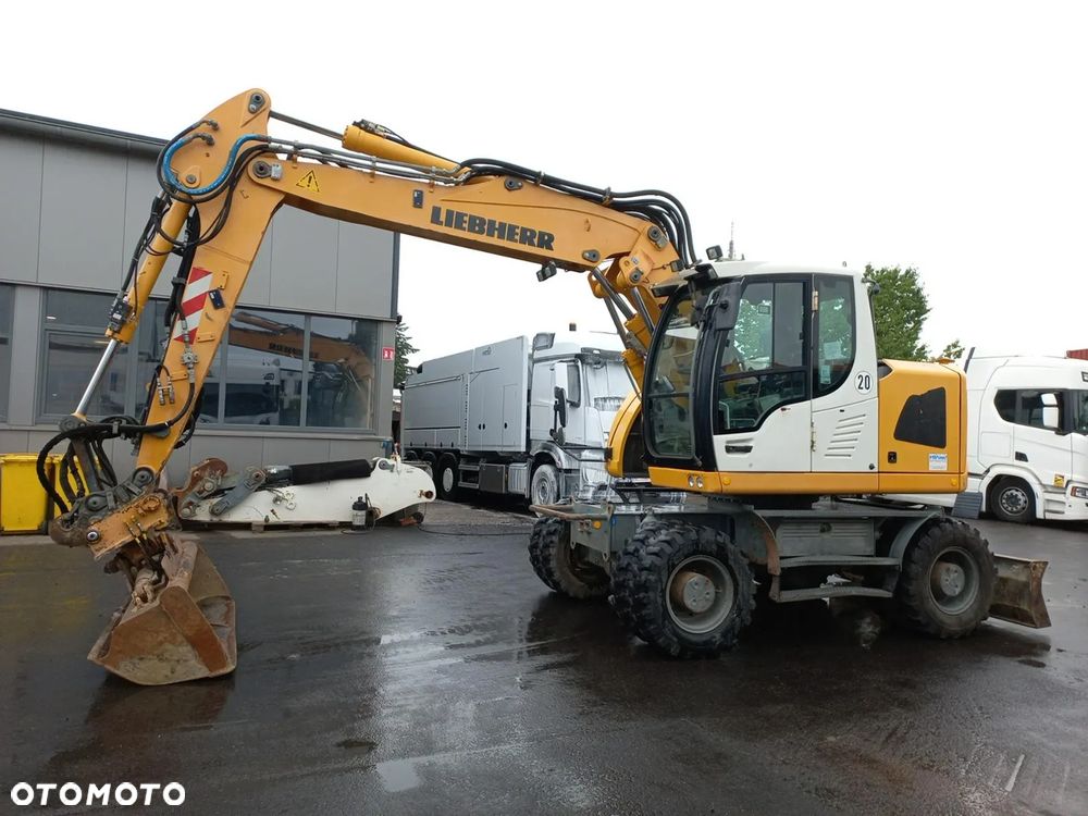 Liebherr A 918 Compact Bez Adblue Dpf z Niemiec