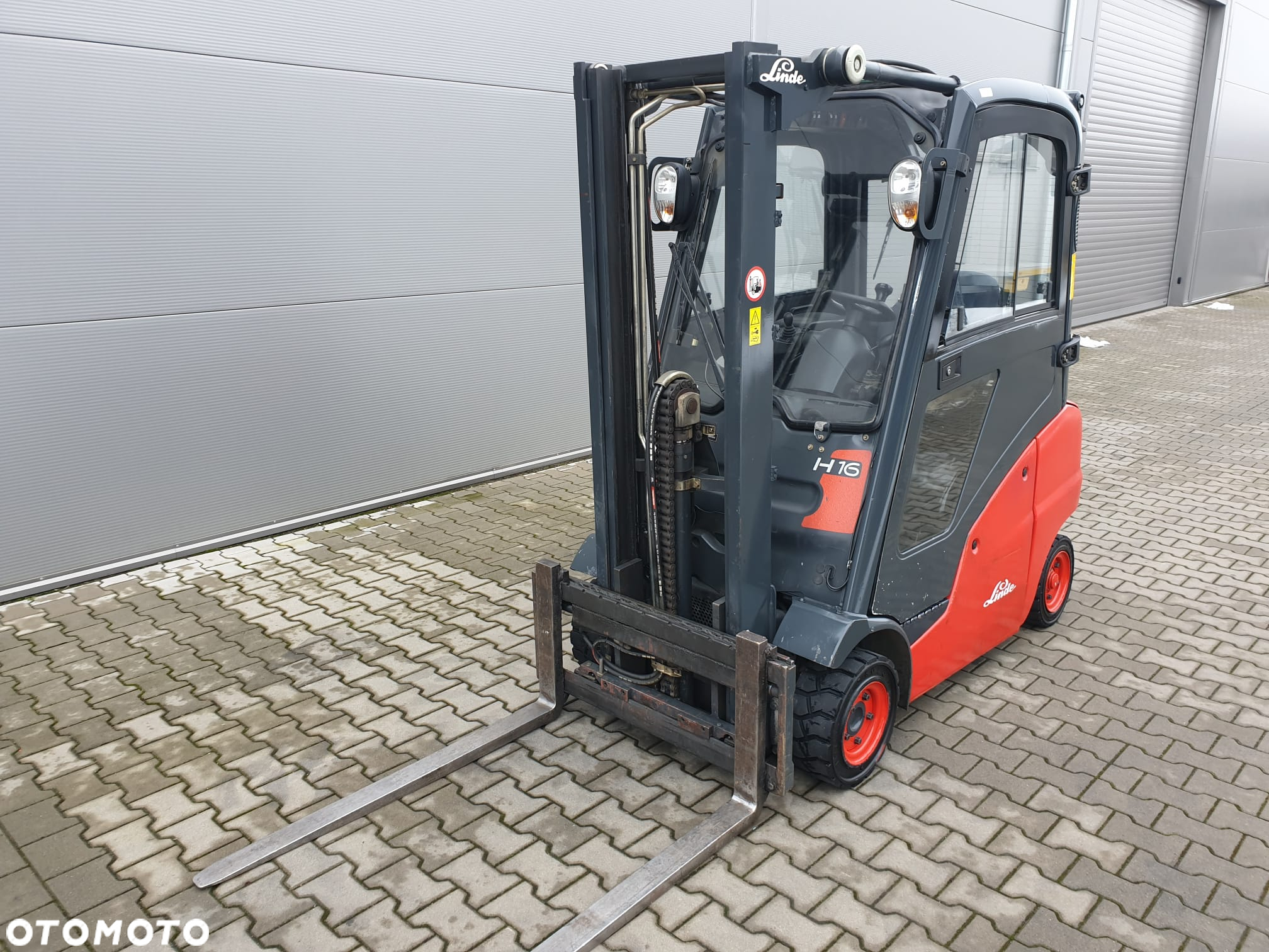 Linde H16T-01 - 2