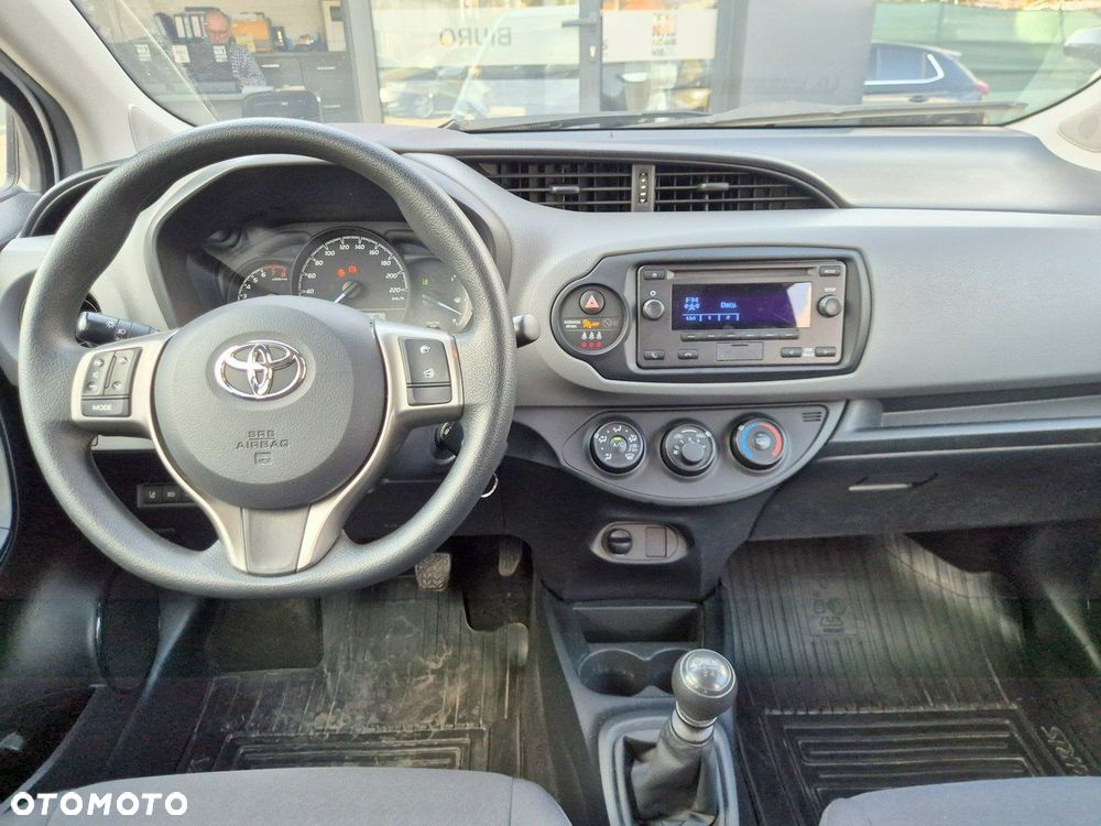 Toyota Yaris 1.5 Active - 17