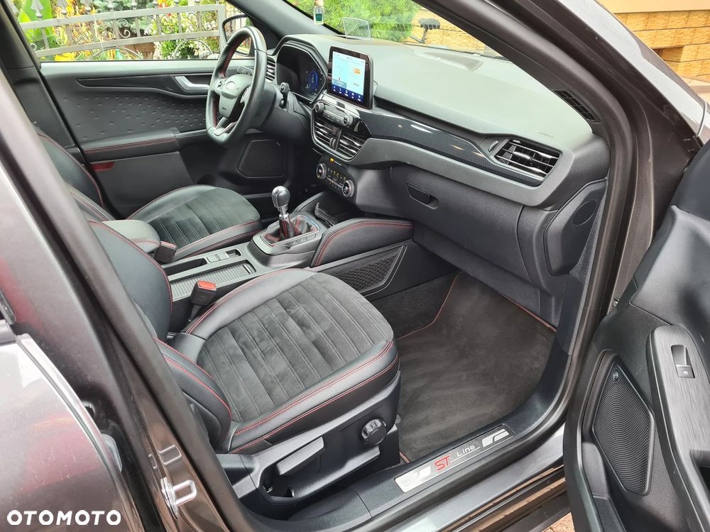Ford Kuga 1.5 EcoBoost TITANIUM X - 11